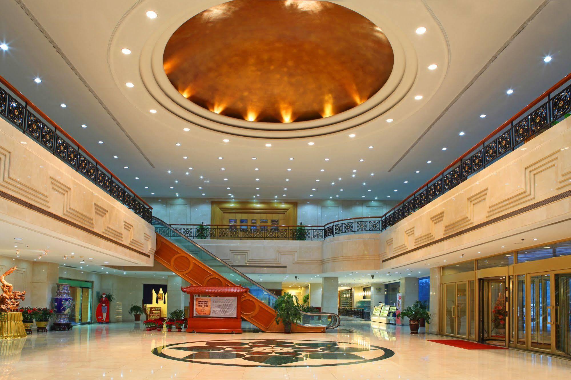 Dalian East Hotel Jinzhou  Bagian luar foto